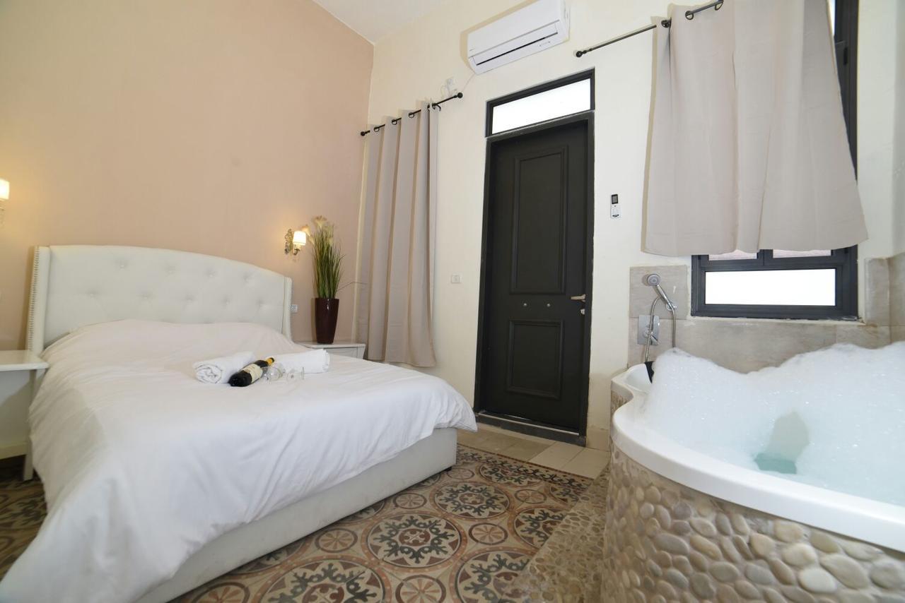 Shirat Ha-Agam Hotel Tiberias Buitenkant foto